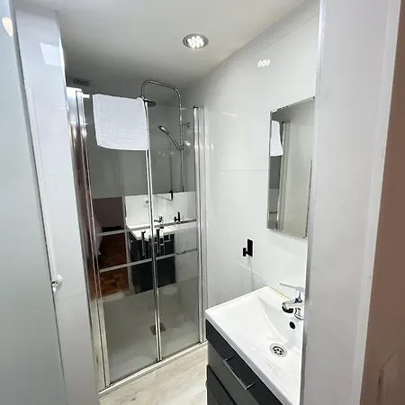 Frey Ceferino Apartman *